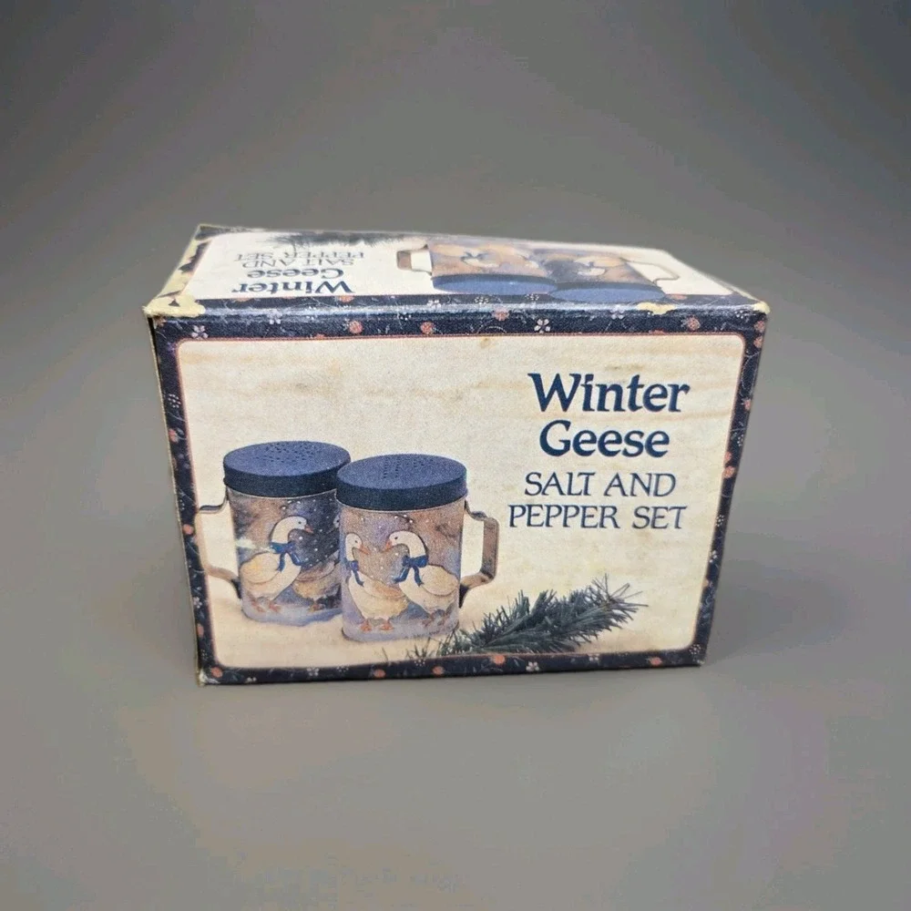 Vintage Winter Geese Salt & Pepper Shaker Set w/ Box Cottagecore Farmhouse